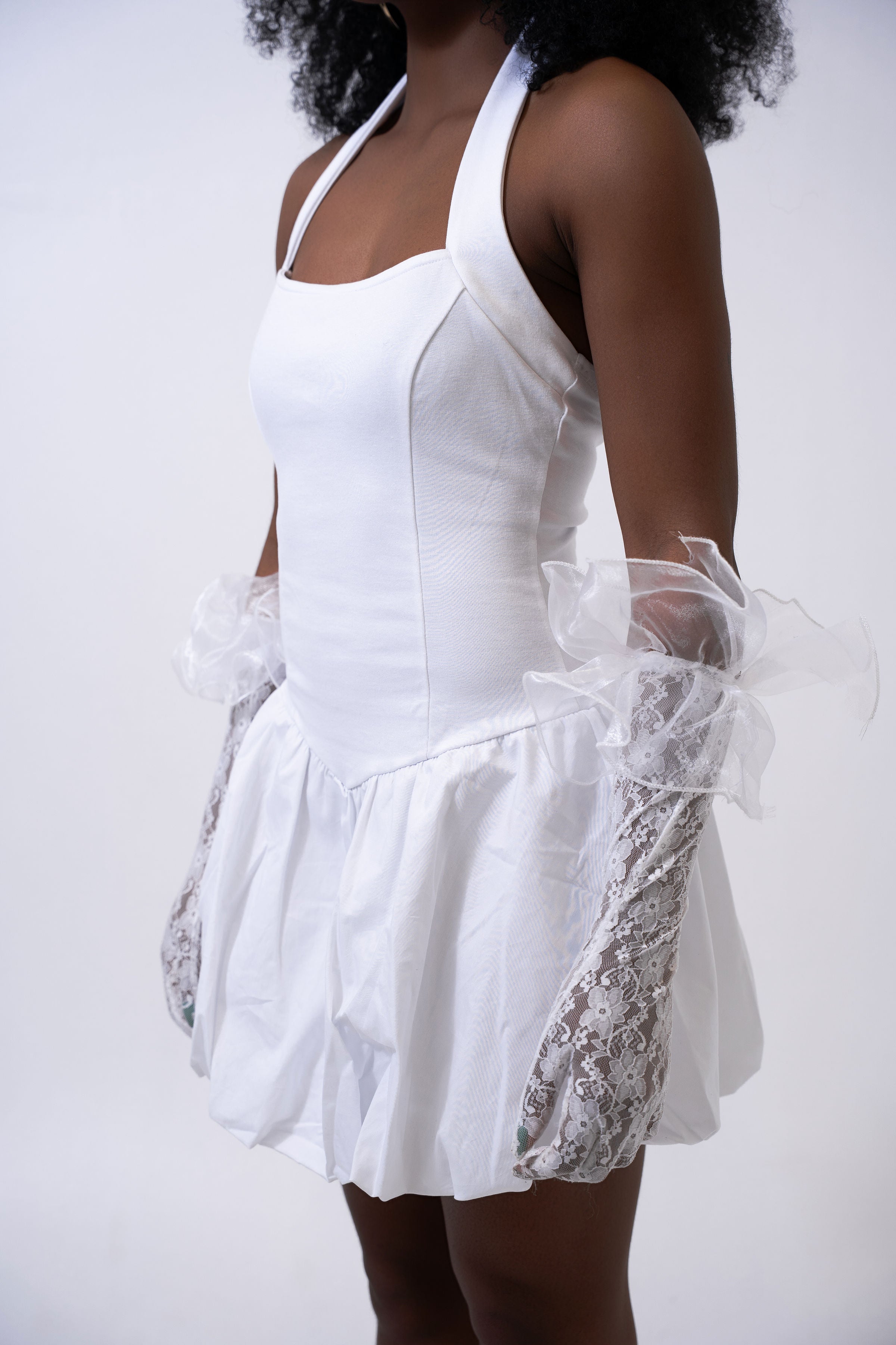 White Balloon Mini Dress – Elegant, Flirty & Fresh