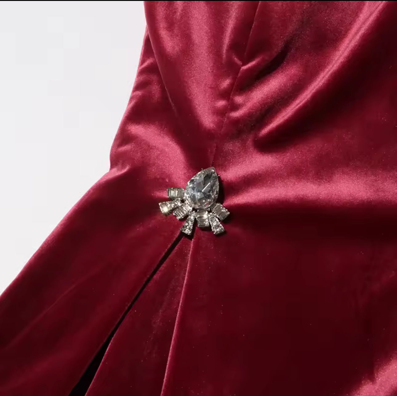 LUXURY CO.| Velvet Radiance Mini — Holiday Collection