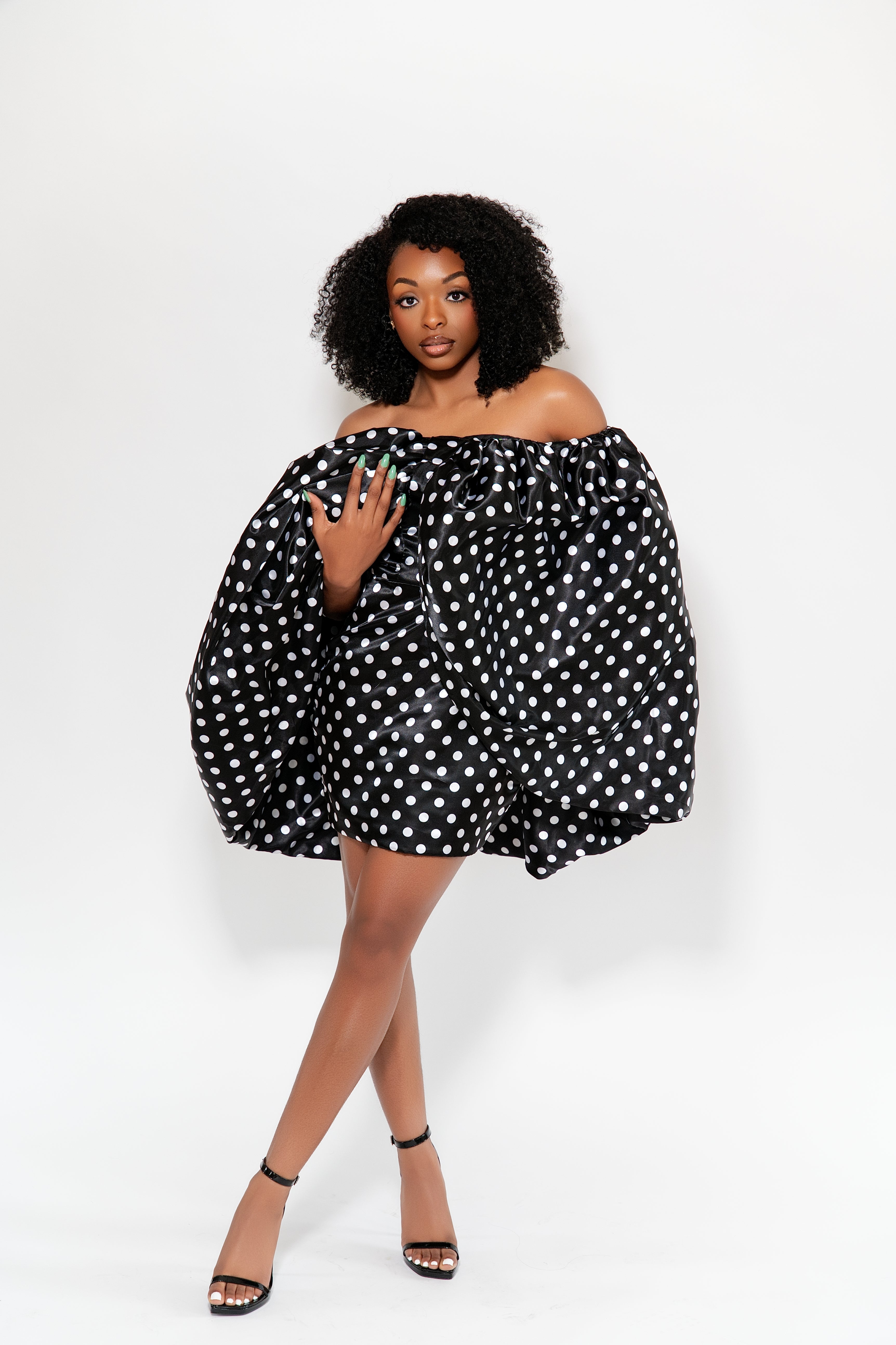 Polka Dot Off-Shoulder Balloon Dress – Bold, Elegant, Unforgettable